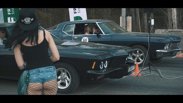 Russian Weekend Drags | Драг-рейсинг на классических авто смотреть онлайн