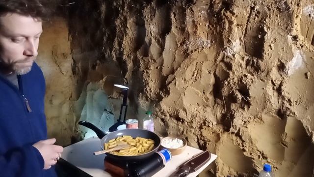 Землянка...ем медведя...новый тент и бушмены смотреть онлайн