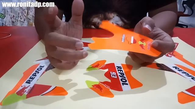 Decal Tebal Super Glossy RONIta смотреть онлайн