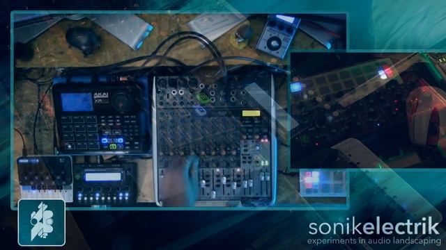 SonikElectrik - Song Sketch 24 (Neutron, Akai XR20, Beatstep, Micromonsta, CRAFTsynth 2, Zoom CDR70 смотреть онлайн