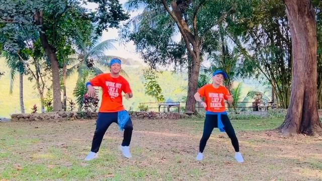 NON STOP RETRO DANCE WORKOUT 2023 | NON-STOP ZUMBA DANCE WORKOUT | 30-MINUTE CARDIO DANCE WORKOUT смотреть онлайн