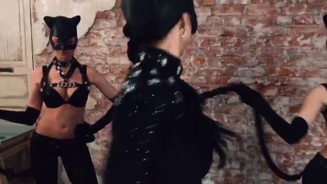 Эротическое танцевальное шоу Бриллиантовые Девушки ? (Москва) смотреть онлайн