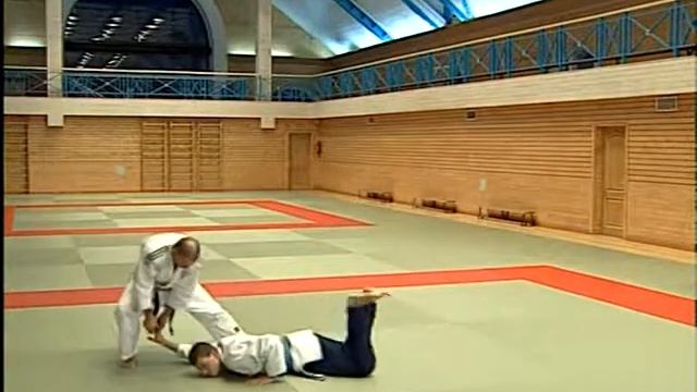 отбирание пистолета 2 смотреть онлайн