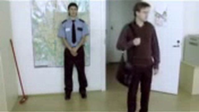 Как спрятаться в офисе смотреть онлайн