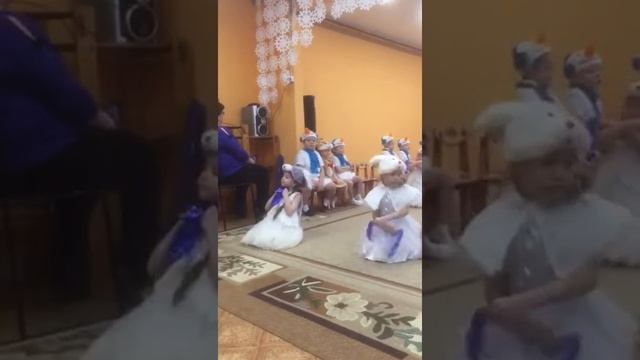 танец зайчиков смотреть онлайн