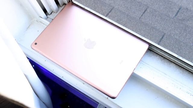 iPad 8th Generation In 2022! (Still Worth Buying?) (Review) смотреть онлайн