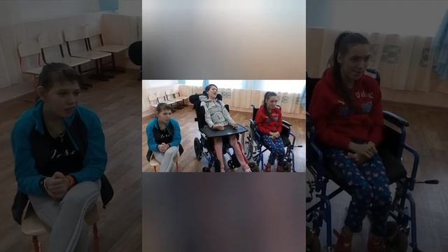 Занятия с педагогом по вокалу Разминка,учим песню Бубенцы звенят смотреть онлайн
