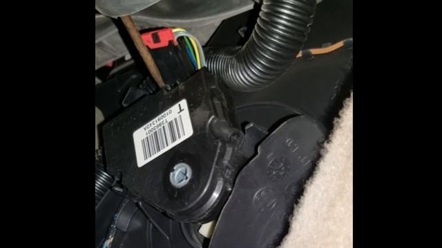 Fix & Repair / Replace HVAC Actuator GMC Acadia / Chevy Traverse смотреть онлайн