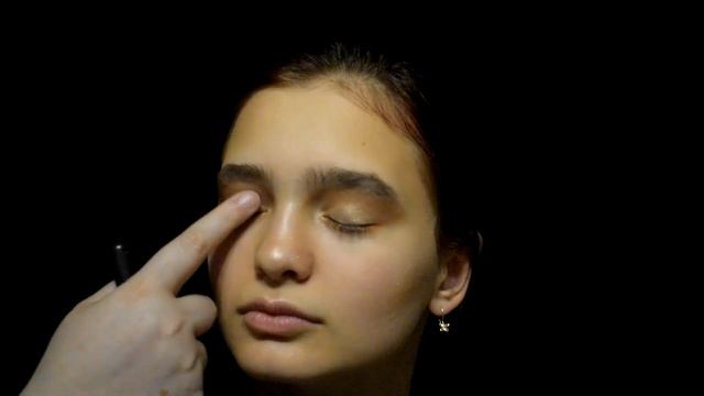 Летний макияж при помощи корректоров, бронзеров и хайлайтеров смотреть онлайн