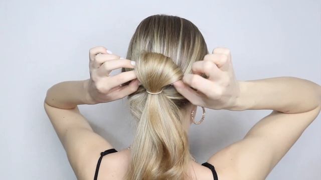 СОБРАННАЯ ПРИЧЕСКА НА ДЛИННЫЕ ВОЛОСЫ - НА ПРАЗДНИКИ ИЛИ НА КАЖДЫЙ ДЕНЬ | EASY HOLIDAY UPDO TUTORIAL смотреть онлайн