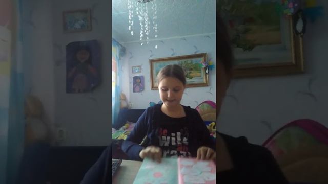 Какие подарки нам подарили мальчики на 8 марта???😘😍 смотреть онлайн