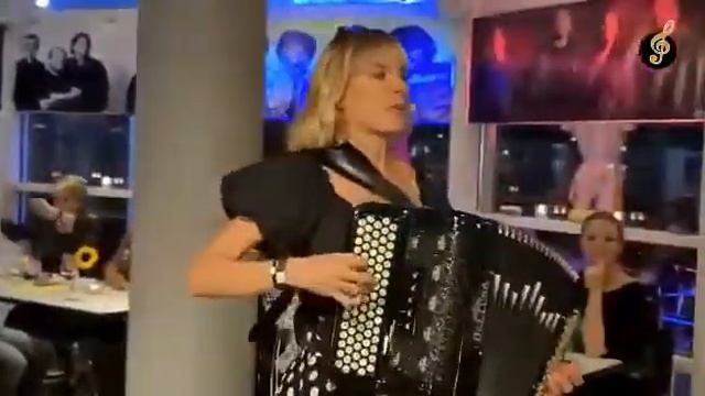 "Bella Italia", Christine Schmid & Virgilio Genovese, Duo acustico смотреть онлайн