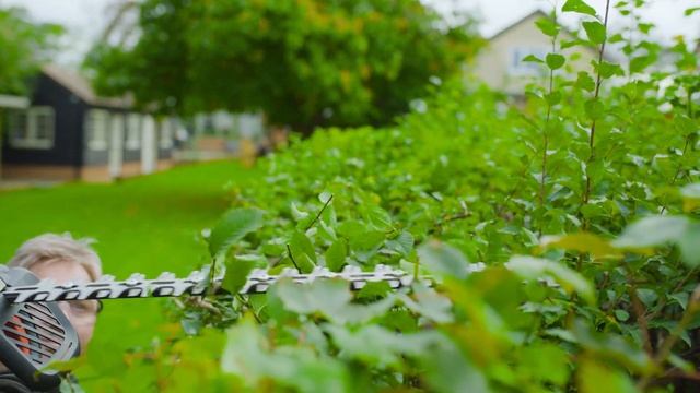 Akku-Heckenschere - Bosch AdvancedHedgeCut 36V-65-28 смотреть онлайн