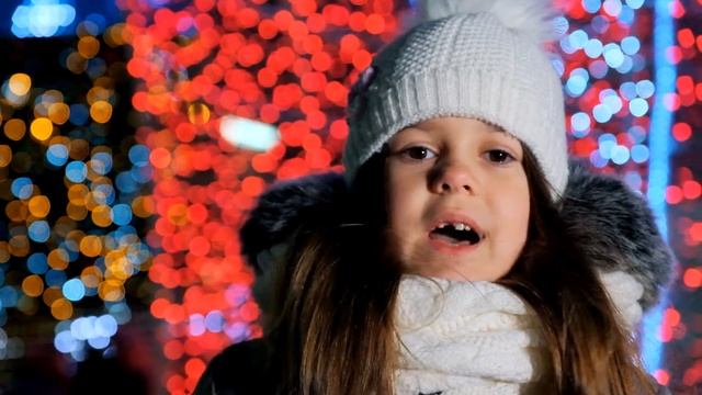 Новогодние стихи - читает Эвелина смотреть онлайн