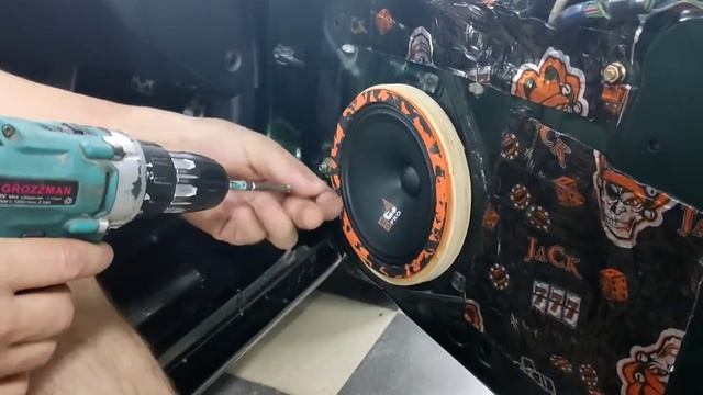 замена штатных динамиков в Toyota Mr-S на DL Audio Gryphon Pro 165 NEO смотреть онлайн