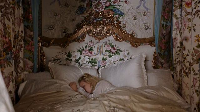 Melanie Martinez - Cake