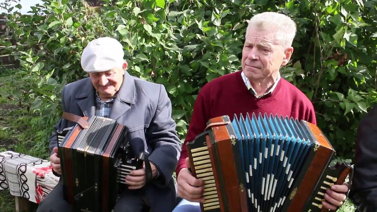 Три гармониста (елецкая рояльная гармонь) смотреть онлайн