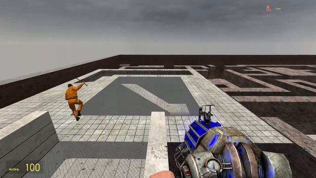 СПРЯТАЛСЯ ОТ SCP 096 У ВСЕХ НА ГЛАЗАХ! SCP В ЛАБИРИНТЕ! (СКРОМНИК) смотреть онлайн