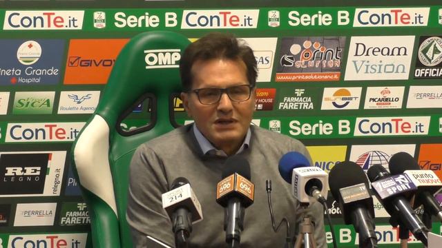 Salernitana - Avellino, la presentazione di Novellino смотреть онлайн