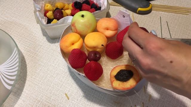 Фруктово-ягодная корзина/Букет из мыла/Фрукты из мыла/Мыловарение смотреть онлайн