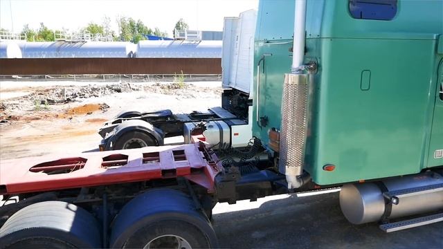 Дальнобойщики: Европа VS Америка. FREIGHTLINER против MAGNUM смотреть онлайн