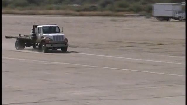Stalwart Anti-Ram Barrier System Crash Test смотреть онлайн