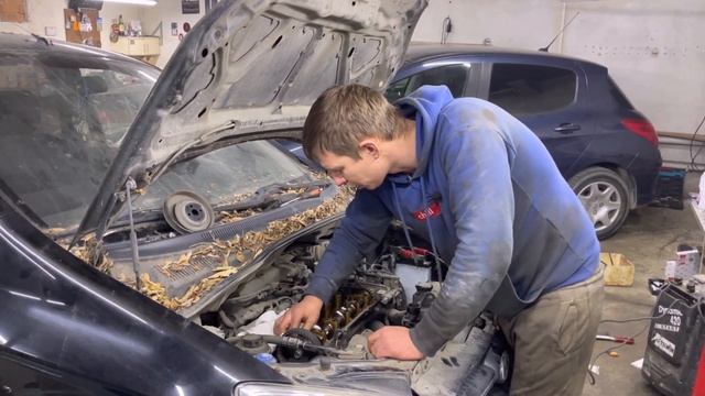 ЗАПУСК АВТОМОБИЛЯ СПУСТЯ 3 ГОДА смотреть онлайн