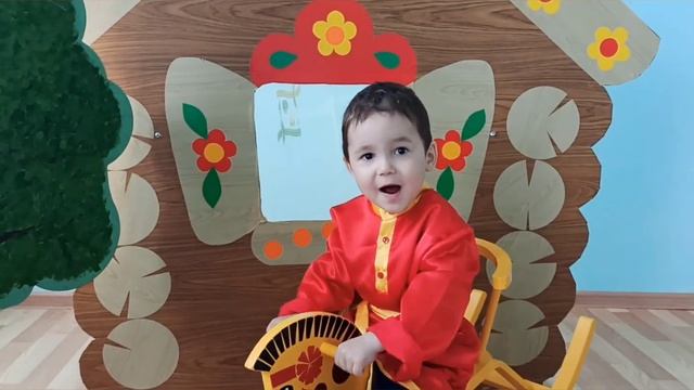 Бобров Макар,3 года. Стихотворение "Икӗ пӗчӗк сар автан" А. Галкин. смотреть онлайн