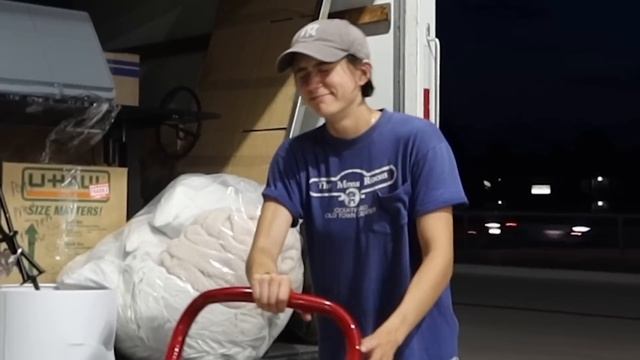 the unexpected happened and I have to move in with my sister. смотреть онлайн