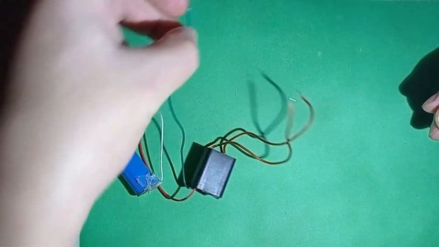 ❗️❗️❗️ Электронная зажигалка своими руками, высоковольтный генератор, высоковольтный трансформатор❗ смотреть онлайн