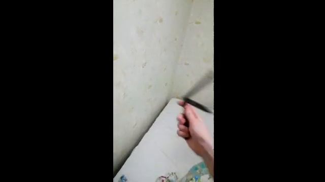 крутим нож бабочку на пальце(балисон трюки) смотреть онлайн