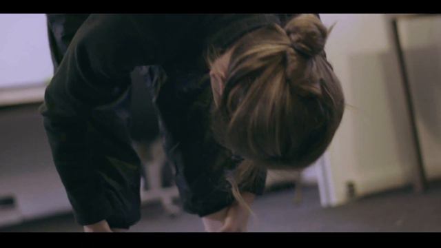 One day to fly - Erika Lemay Short Movie Aerial Silks Performance. смотреть онлайн