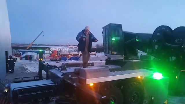 Шафл на платформе. Ответ красавице Цин от деда Сергея??? смотреть онлайн