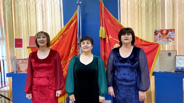 "Не расстанусь с комсомолом, буду вечно молодым" исп. Лариса Гайдай, Марина Бунина, Ирина Ширяева смотреть онлайн