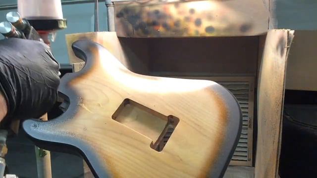 Finishes by Drew. How to paint a sunburst finish on a guitar. смотреть онлайн