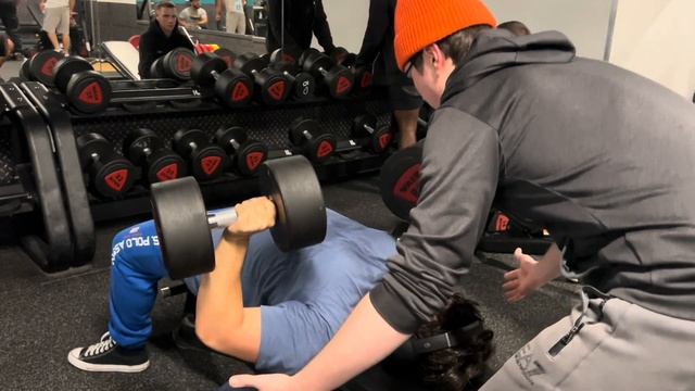 Winter Cut Day 6 - Chest And Triceps With Chris (??kg)