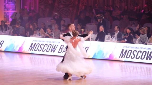 Moscow Ball 2018. Финал. Квикстеп смотреть онлайн