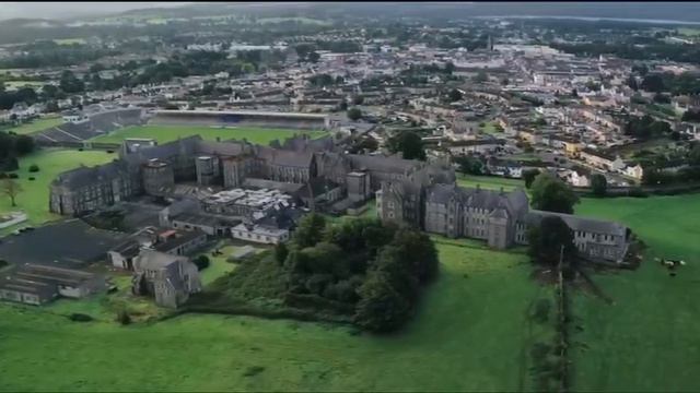 __ ПУТЕШЕСТВИЕ ЗА ТРИДЕВЯТЬ ЗЕМЕЛЬ __ смотреть онлайн