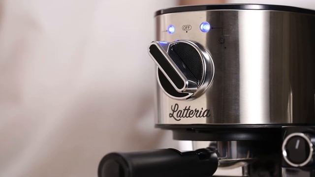 Espressor cu spumant lapte automat ,Rohnson R-975 смотреть онлайн