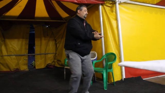 Пухляш-UNO 40+ смотреть онлайн