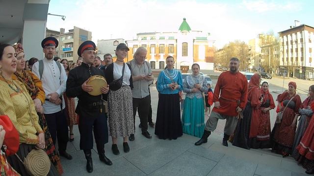 Ура! - совместные песни на Живой традиции смотреть онлайн