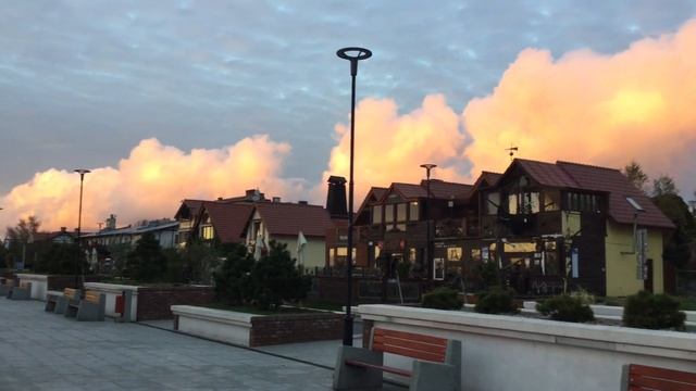 Чудеса природы. Это может показаться фотошопом, нереальные облака. смотреть онлайн