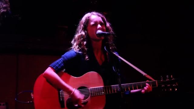 The song by Twitter and Me! (Laura Slade Wiggins) смотреть онлайн