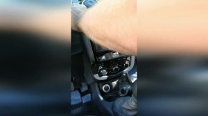 Как разобрать переднею  панель рено дастер!