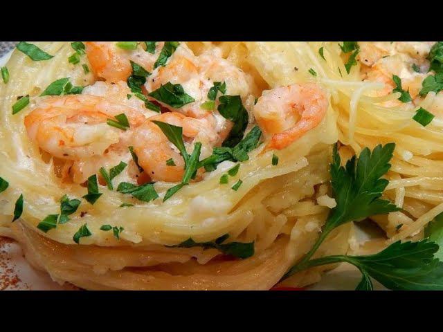 ГНЕЗДА с КРЕВЕТКАМИ в сливочно-чесночном соусе. смотреть онлайн