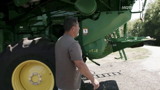 Tractor Hacking: The Farmers Breaking Big Tech's Repair Monopoly смотреть онлайн