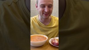 Еда на камеру. Борщ с салом и луком