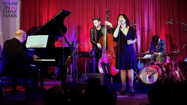 Veronica Mortensen - I Am The Girl (live) смотреть онлайн