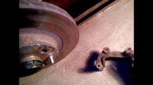 Замена переднего тормозного диска Лада Приора