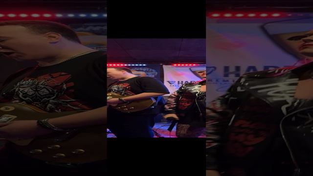 КАВЕР-ГРУППА В ГЛАВНЫХ РОЛЯХ - ЛАЙВ смотреть онлайн